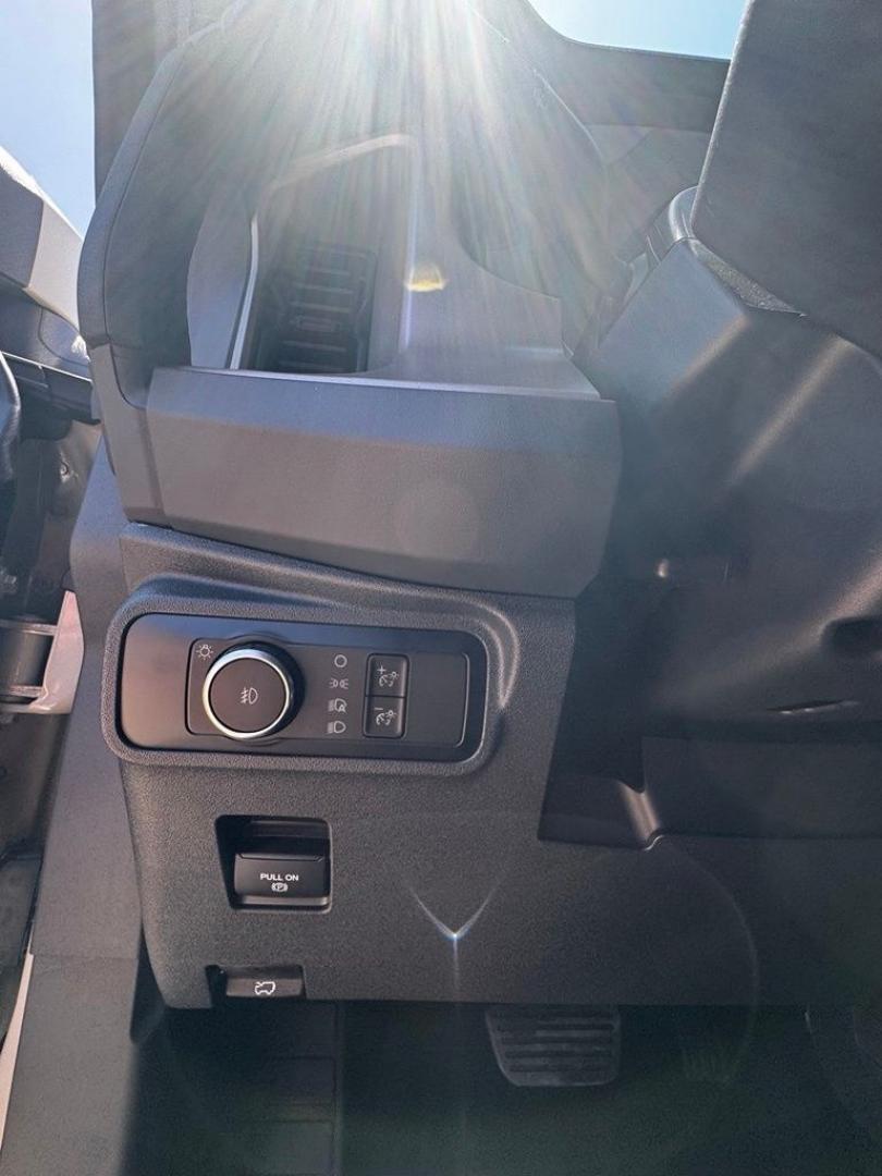 2026 Desert Sand /Black Ford Bronco Outer Banks (1FMEE8BP2TL) with an 2.7L EcoBoost V6 engine, Automatic transmission, located at 1105 E Mulberry, Kaufman, TX, 75142, (972) 962-2151, 32.589550, -96.300926- Photo#21