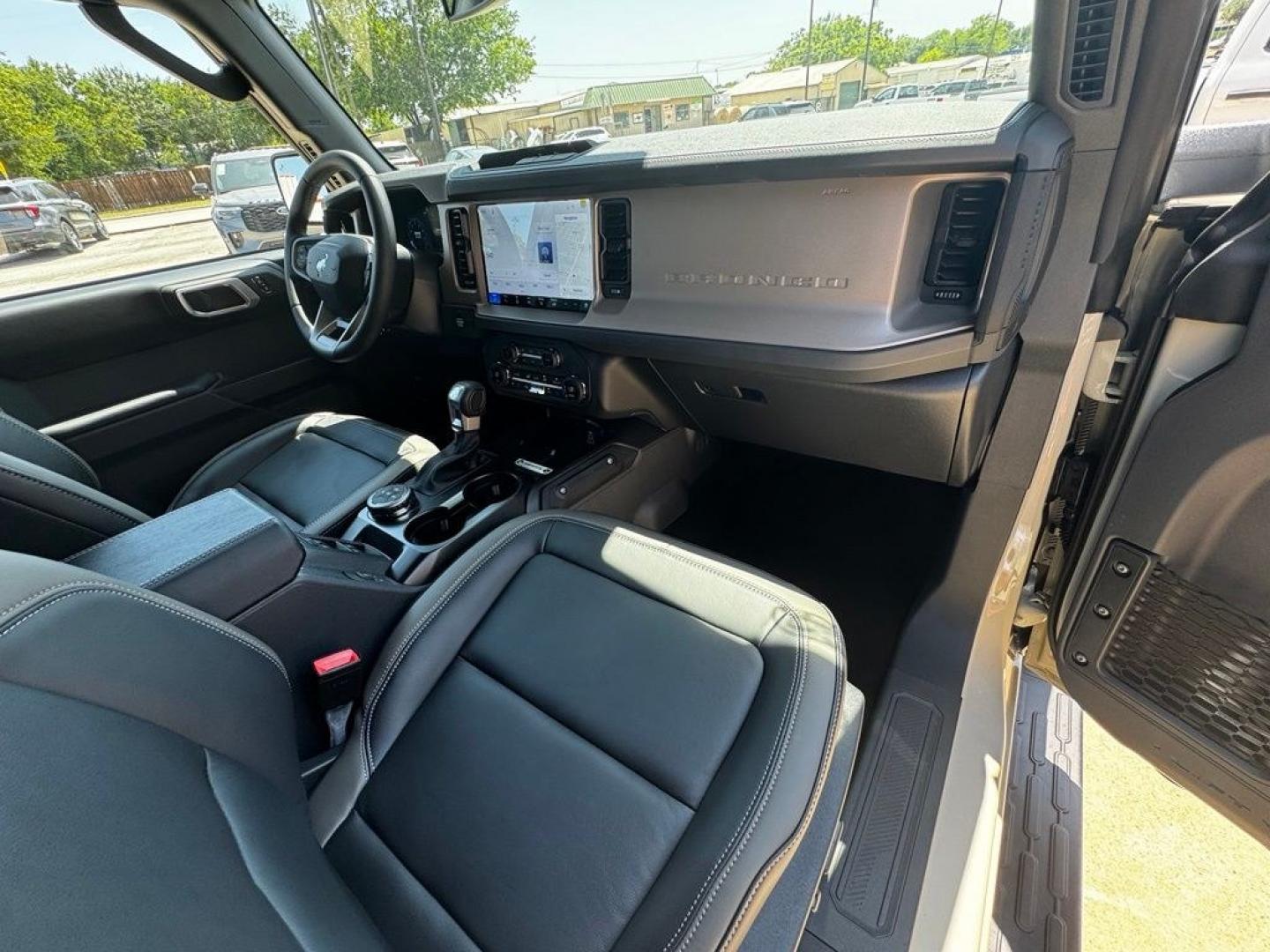 2026 Desert Sand /Black Ford Bronco Outer Banks (1FMEE8BP2TL) with an 2.7L EcoBoost V6 engine, Automatic transmission, located at 1105 E Mulberry, Kaufman, TX, 75142, (972) 962-2151, 32.589550, -96.300926- Photo#36