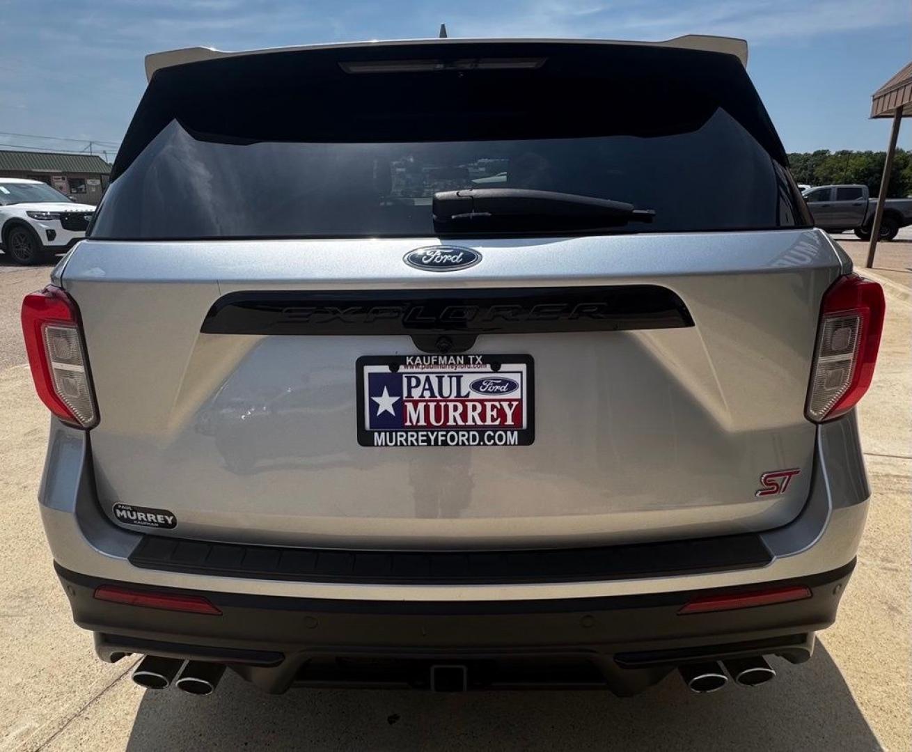2020 Silver Metallic /Ebony Ford Explorer ST (1FM5K8GC2LG) with an 3.0L EcoBoost V6 engine, Automatic transmission, located at 1105 E Mulberry, Kaufman, TX, 75142, (972) 962-2151, 32.589550, -96.300926 - Silver Metallic 2020 Ford Explorer 4D Sport Utility ST 4WD 10-Speed Automatic 3.0L EcoBoost V6 4WD.<br><br><br>Awards:<br> * 2020 KBB.com 10 Favorite New-for-2020 Cars * 2020 KBB.com 10 Best SUVs Worth Waiting For<br>Please call Paul Murrey Ford Inc. In Kaufman Texas A Family Dealership Since 195- Photo#4