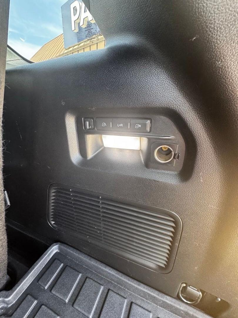 2020 Silver Metallic /Ebony Ford Explorer ST (1FM5K8GC2LG) with an 3.0L EcoBoost V6 engine, Automatic transmission, located at 1105 E Mulberry, Kaufman, TX, 75142, (972) 962-2151, 32.589550, -96.300926 - Silver Metallic 2020 Ford Explorer 4D Sport Utility ST 4WD 10-Speed Automatic 3.0L EcoBoost V6 4WD.<br><br><br>Awards:<br> * 2020 KBB.com 10 Favorite New-for-2020 Cars * 2020 KBB.com 10 Best SUVs Worth Waiting For<br>Please call Paul Murrey Ford Inc. In Kaufman Texas A Family Dealership Since 195- Photo#12