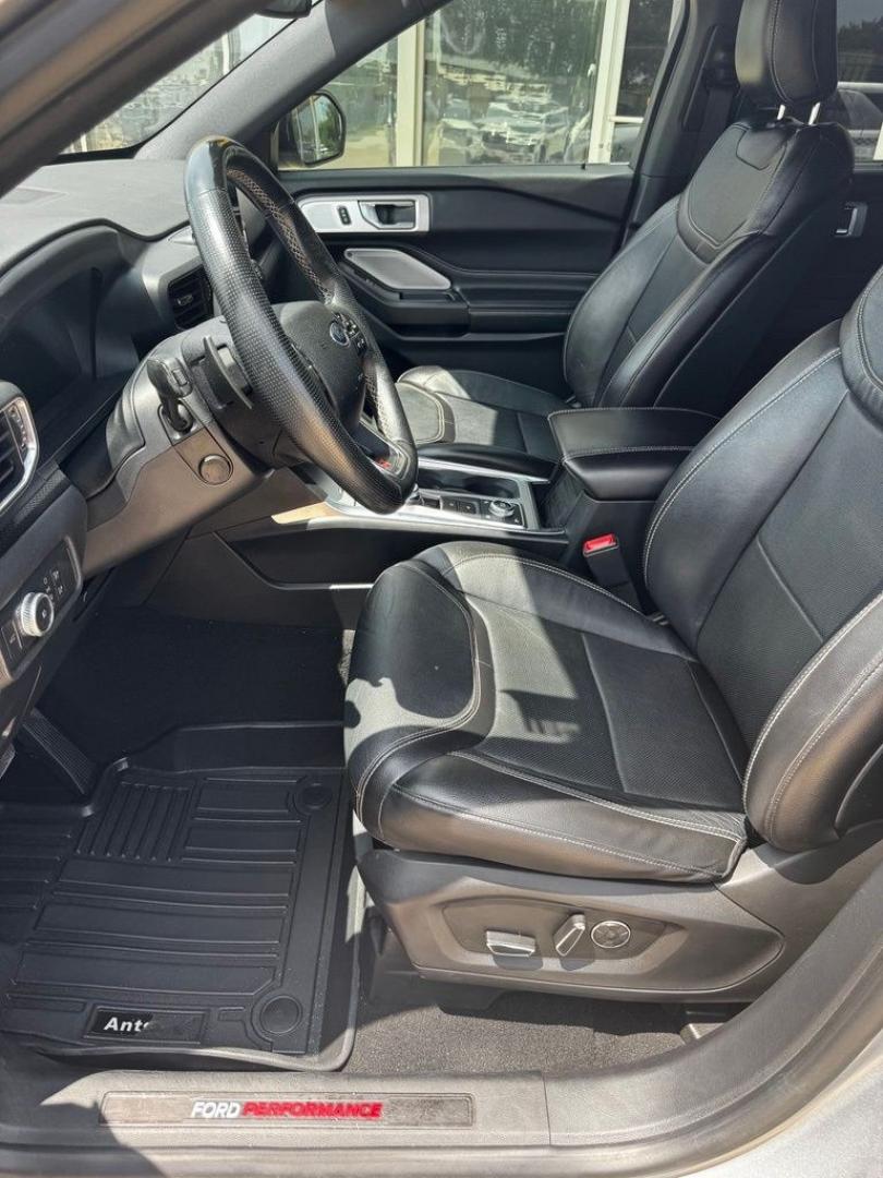 2020 Silver Metallic /Ebony Ford Explorer ST (1FM5K8GC2LG) with an 3.0L EcoBoost V6 engine, Automatic transmission, located at 1105 E Mulberry, Kaufman, TX, 75142, (972) 962-2151, 32.589550, -96.300926 - Silver Metallic 2020 Ford Explorer 4D Sport Utility ST 4WD 10-Speed Automatic 3.0L EcoBoost V6 4WD.<br><br><br>Awards:<br> * 2020 KBB.com 10 Favorite New-for-2020 Cars * 2020 KBB.com 10 Best SUVs Worth Waiting For<br>Please call Paul Murrey Ford Inc. In Kaufman Texas A Family Dealership Since 195- Photo#20
