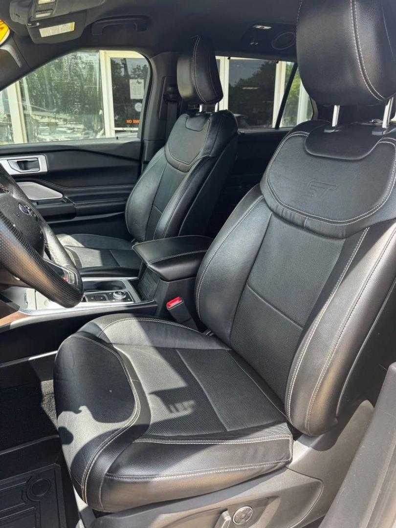 2020 Silver Metallic /Ebony Ford Explorer ST (1FM5K8GC2LG) with an 3.0L EcoBoost V6 engine, Automatic transmission, located at 1105 E Mulberry, Kaufman, TX, 75142, (972) 962-2151, 32.589550, -96.300926 - Silver Metallic 2020 Ford Explorer 4D Sport Utility ST 4WD 10-Speed Automatic 3.0L EcoBoost V6 4WD.<br><br><br>Awards:<br> * 2020 KBB.com 10 Favorite New-for-2020 Cars * 2020 KBB.com 10 Best SUVs Worth Waiting For<br>Please call Paul Murrey Ford Inc. In Kaufman Texas A Family Dealership Since 195- Photo#21