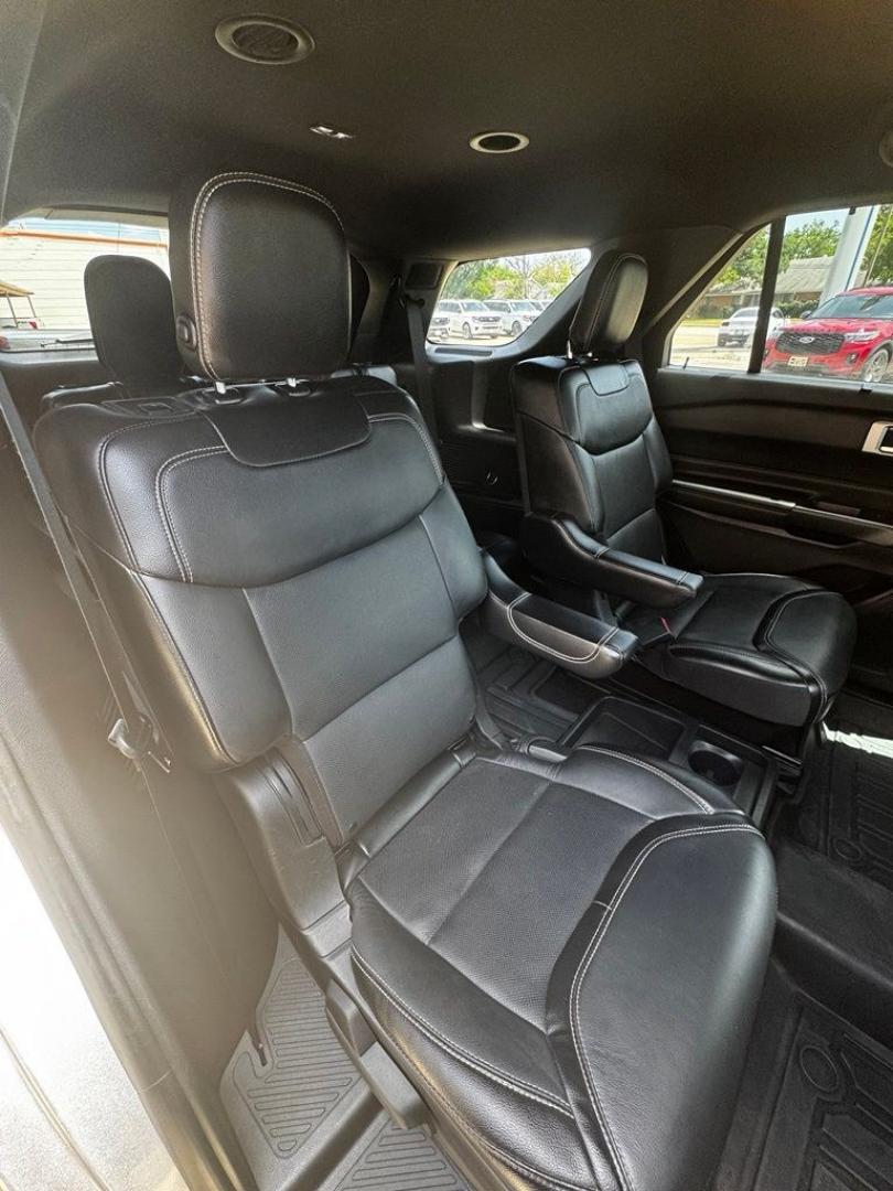 2020 Silver Metallic /Ebony Ford Explorer ST (1FM5K8GC2LG) with an 3.0L EcoBoost V6 engine, Automatic transmission, located at 1105 E Mulberry, Kaufman, TX, 75142, (972) 962-2151, 32.589550, -96.300926 - Silver Metallic 2020 Ford Explorer 4D Sport Utility ST 4WD 10-Speed Automatic 3.0L EcoBoost V6 4WD.<br><br><br>Awards:<br> * 2020 KBB.com 10 Favorite New-for-2020 Cars * 2020 KBB.com 10 Best SUVs Worth Waiting For<br>Please call Paul Murrey Ford Inc. In Kaufman Texas A Family Dealership Since 195- Photo#33