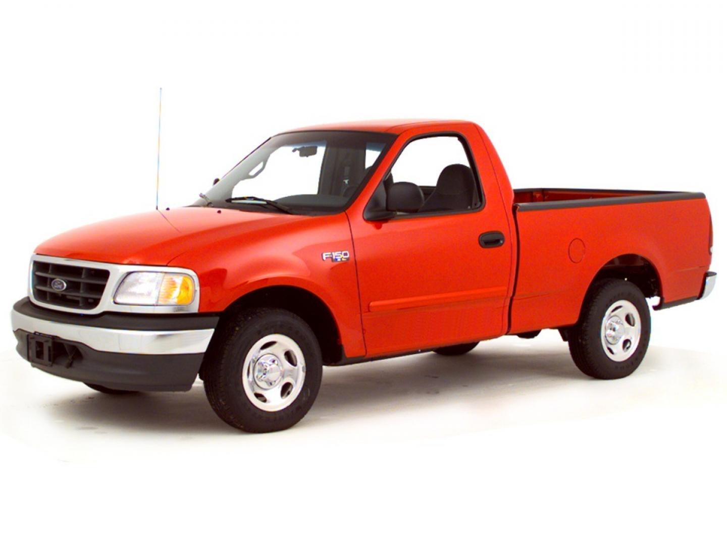 2000 Ford F-150 (1FTRX07W9YK) with an 4.6L V8 EFI engine, Automatic transmission, located at 1105 E Mulberry, Kaufman, TX, 75142, (972) 962-2151, 32.589550, -96.300926 - 2000 Ford F-150 RWD 4-Speed Automatic with Overdrive 4.6L V8 EFI 4.6L V8 EFI.<br><br><br>Recent Arrival!<br><br><br>Please call Paul Murrey Ford Inc. In Kaufman Texas A Family Dealership Since 1952 Serving the Dallas Fort Worth and East Texas areas for over 70 years. Please call 972-962-2151 www.mur- Photo#1