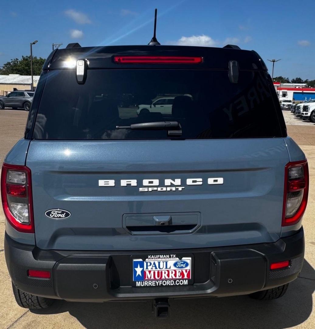 2026 Azure Gray Metallic /Dark Space Gray Ford Bronco Sport Badlands (3FMCR9DA8TR) with an EcoBoost 2.0L I4 GTDi DOHC Turbocharged VCT engine, Automatic transmission, located at 1105 E Mulberry, Kaufman, TX, 75142, (972) 962-2151, 32.589550, -96.300926- Photo#4
