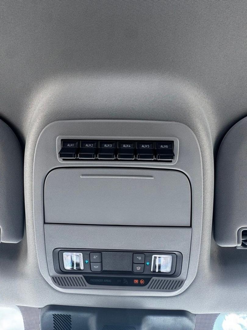 2026 Oxford White /Medium Dark Slate Ford F-350SD XL (1FT8W3BT4TE) with an Power Stroke 6.7L V8 DI 32V OHV Turbodiesel engine, Automatic transmission, located at 1105 E Mulberry, Kaufman, TX, 75142, (972) 962-2151, 32.589550, -96.300926 - Recent Arrival! $2,500 off MSRP!<br><br>4WD.<br>Oxford White 2026 Ford F-350SD 4D Crew Cab XL 4WD 10-Speed Automatic Power Stroke 6.7L V8 DI 32V OHV Turbodiesel Price includes: $1000 - Retail Customer Cash. Exp. 09/30/2026 $1500 - Retail Customer Cash. Exp. 09/30/2026- Photo#19