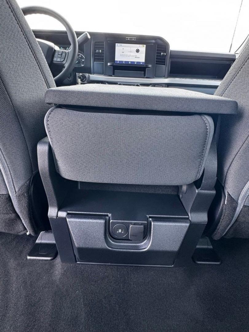 2026 Oxford White /Medium Dark Slate Ford F-350SD XL (1FT8W3BT4TE) with an Power Stroke 6.7L V8 DI 32V OHV Turbodiesel engine, Automatic transmission, located at 1105 E Mulberry, Kaufman, TX, 75142, (972) 962-2151, 32.589550, -96.300926 - Recent Arrival! $2,500 off MSRP!<br><br>4WD.<br>Oxford White 2026 Ford F-350SD 4D Crew Cab XL 4WD 10-Speed Automatic Power Stroke 6.7L V8 DI 32V OHV Turbodiesel Price includes: $1000 - Retail Customer Cash. Exp. 09/30/2026 $1500 - Retail Customer Cash. Exp. 09/30/2026- Photo#22