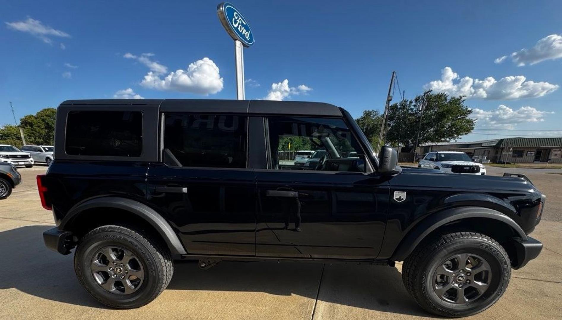 2026 Shadow Black /Dark Gray W/Black Onyx Ford Bronco Big Bend (1FMDE7BH6TL) with an 2.3L EcoBoost I-4 engine, Automatic transmission, located at 1105 E Mulberry, Kaufman, TX, 75142, (972) 962-2151, 32.589550, -96.300926 - Recent Arrival! $2,500 off MSRP!<br><br><br>Shadow Black 2026 Ford Bronco 4D Sport Utility Big Bend 4WD 10-Speed Automatic 2.3L EcoBoost I-4 18/22 City/Highway MPG Price includes: $1000 - Retail Customer Cash. Exp. 09/30/2026 $1000 - SSE Down Payment Assistance. Exp. 08/31/2026 $500 - Final Days Meg- Photo#0