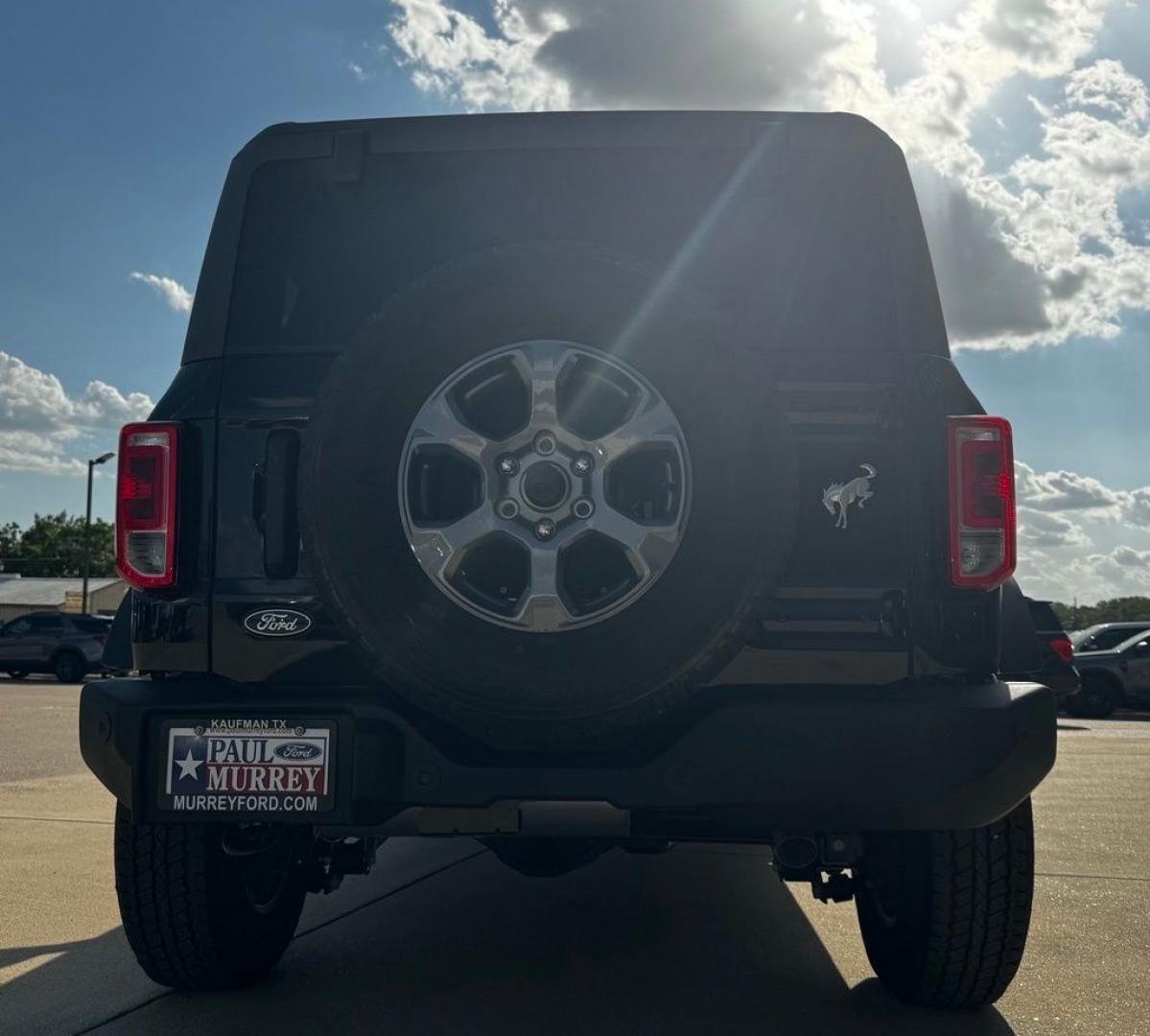 2026 Shadow Black /Dark Gray W/Black Onyx Ford Bronco Big Bend (1FMDE7BH6TL) with an 2.3L EcoBoost I-4 engine, Automatic transmission, located at 1105 E Mulberry, Kaufman, TX, 75142, (972) 962-2151, 32.589550, -96.300926 - Recent Arrival! $2,500 off MSRP!<br><br><br>Shadow Black 2026 Ford Bronco 4D Sport Utility Big Bend 4WD 10-Speed Automatic 2.3L EcoBoost I-4 18/22 City/Highway MPG Price includes: $1000 - Retail Customer Cash. Exp. 09/30/2026 $1000 - SSE Down Payment Assistance. Exp. 08/31/2026 $500 - Final Days Meg- Photo#8