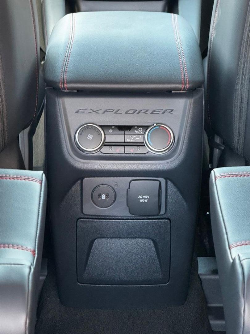 2026 Black Metallic /Onyx Ford Explorer ST-Line (1FMUK7KH8TG) with an 2.3L EcoBoost I-4 engine, Automatic transmission, located at 1105 E Mulberry, Kaufman, TX, 75142, (972) 962-2151, 32.589550, -96.300926- Photo#9