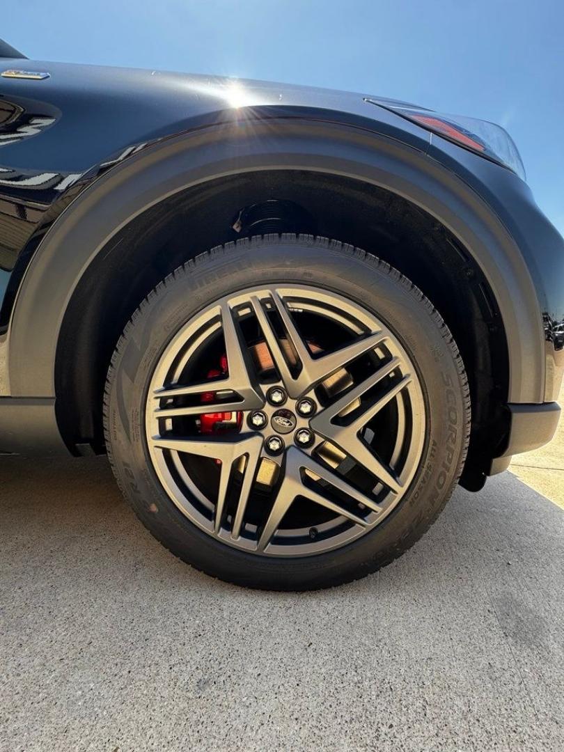2026 Black Metallic /Onyx Ford Explorer ST-Line (1FMUK7KH8TG) with an 2.3L EcoBoost I-4 engine, Automatic transmission, located at 1105 E Mulberry, Kaufman, TX, 75142, (972) 962-2151, 32.589550, -96.300926- Photo#15