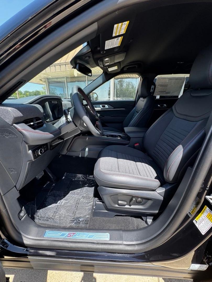 2026 Black Metallic /Onyx Ford Explorer ST-Line (1FMUK7KH8TG) with an 2.3L EcoBoost I-4 engine, Automatic transmission, located at 1105 E Mulberry, Kaufman, TX, 75142, (972) 962-2151, 32.589550, -96.300926- Photo#18