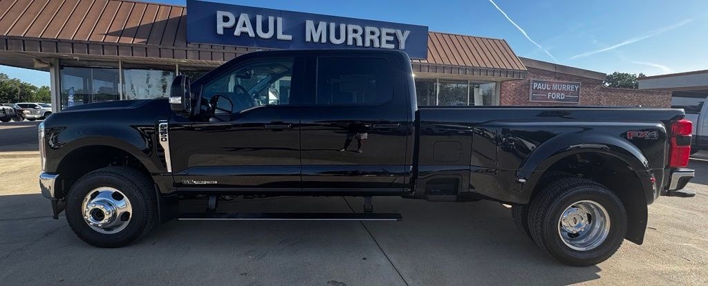 photo of 2026 Ford F-350SD Lariat DRW