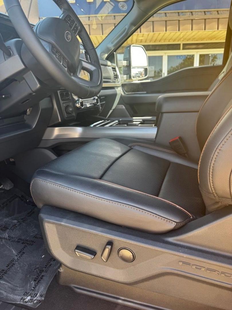 2026 Black Metallic /Black Onyx Ford F-350SD Lariat (1FT8W3DT7TE) with an Power Stroke 6.7L V8 DI 32V OHV Turbodiesel engine, Automatic transmission, located at 1105 E Mulberry, Kaufman, TX, 75142, (972) 962-2151, 32.589550, -96.300926 - $3,901 off MSRP!<br><br>4WD.<br>Agate Black Metallic 2026 Ford F-350SD 4D Crew Cab Lariat DRW 4WD 10-Speed Automatic Power Stroke 6.7L V8 DI 32V OHV Turbodiesel- Photo#15