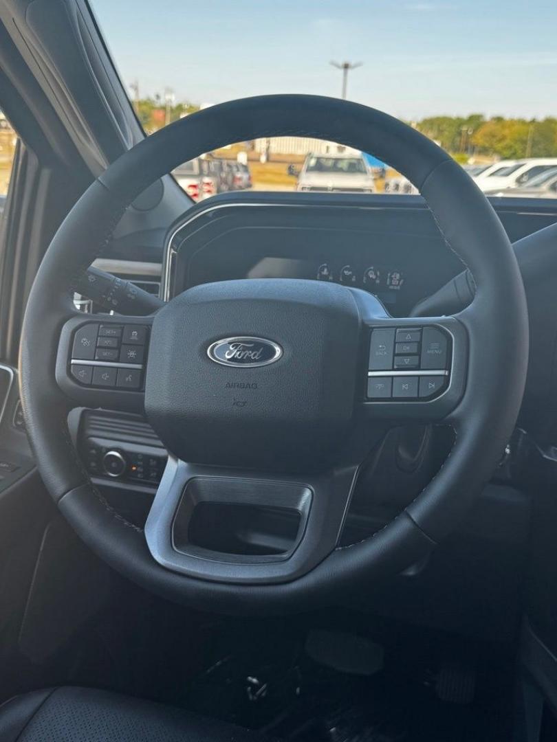 2026 Black Metallic /Black Onyx Ford F-350SD Lariat (1FT8W3DT7TE) with an Power Stroke 6.7L V8 DI 32V OHV Turbodiesel engine, Automatic transmission, located at 1105 E Mulberry, Kaufman, TX, 75142, (972) 962-2151, 32.589550, -96.300926 - $3,901 off MSRP!<br><br>4WD.<br>Agate Black Metallic 2026 Ford F-350SD 4D Crew Cab Lariat DRW 4WD 10-Speed Automatic Power Stroke 6.7L V8 DI 32V OHV Turbodiesel- Photo#23