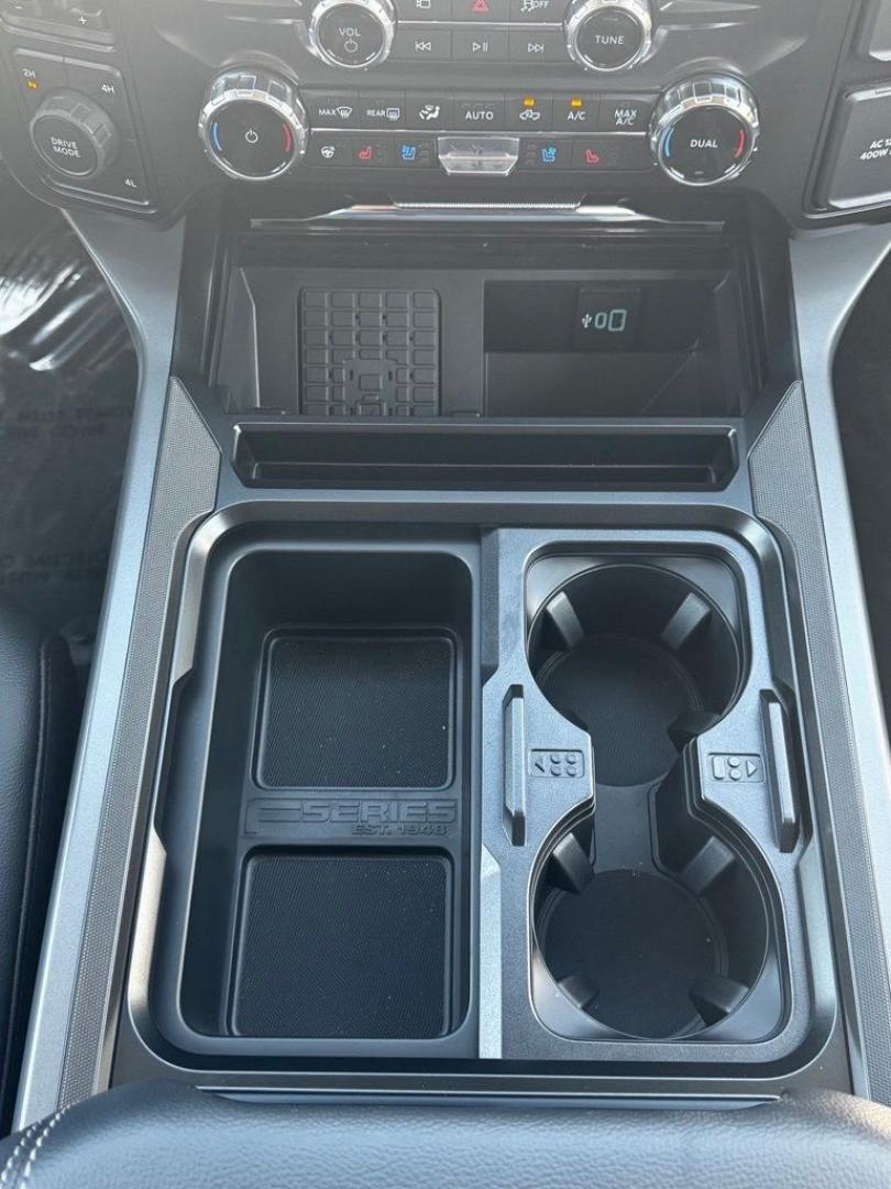 2026 Black Metallic /Black Onyx Ford F-350SD Lariat (1FT8W3DT7TE) with an Power Stroke 6.7L V8 DI 32V OHV Turbodiesel engine, Automatic transmission, located at 1105 E Mulberry, Kaufman, TX, 75142, (972) 962-2151, 32.589550, -96.300926 - $3,901 off MSRP!<br><br>4WD.<br>Agate Black Metallic 2026 Ford F-350SD 4D Crew Cab Lariat DRW 4WD 10-Speed Automatic Power Stroke 6.7L V8 DI 32V OHV Turbodiesel- Photo#24