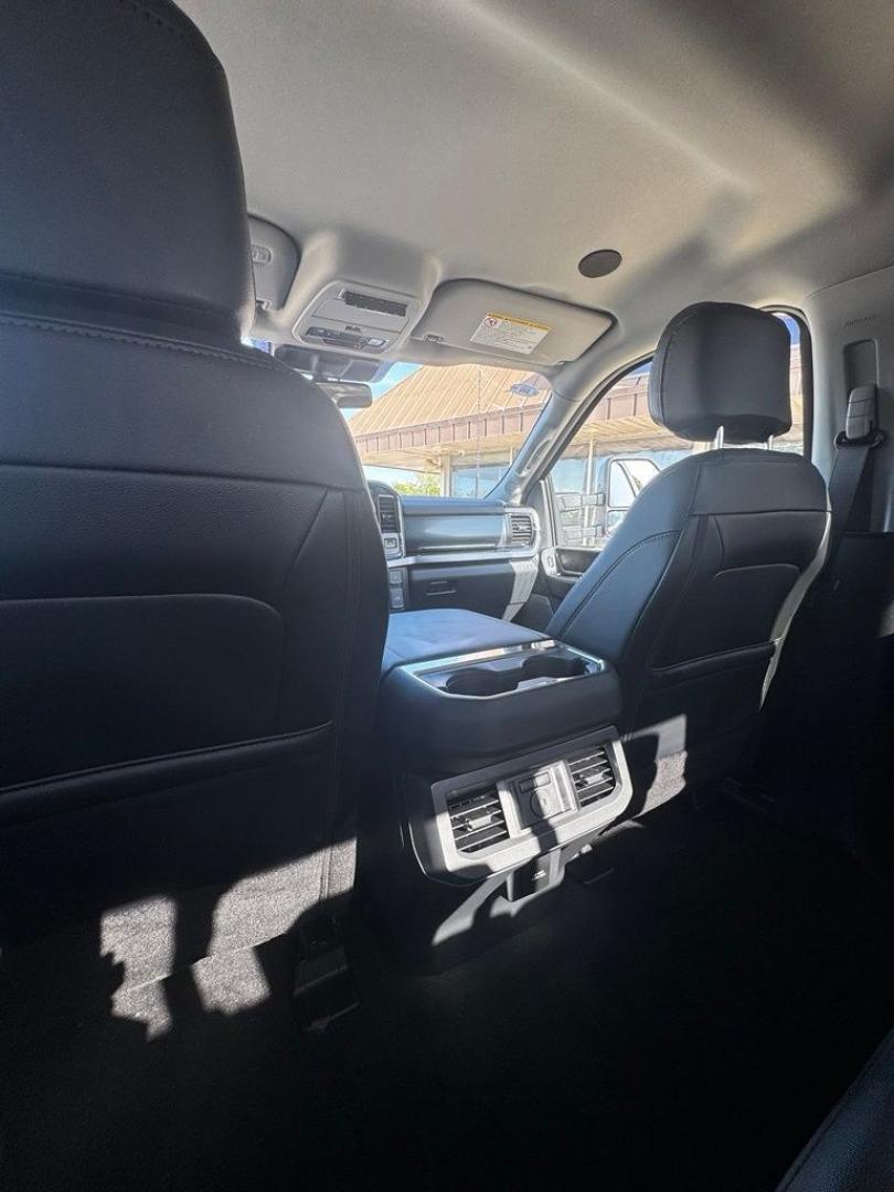 2026 Black Metallic /Black Onyx Ford F-350SD Lariat (1FT8W3DT7TE) with an Power Stroke 6.7L V8 DI 32V OHV Turbodiesel engine, Automatic transmission, located at 1105 E Mulberry, Kaufman, TX, 75142, (972) 962-2151, 32.589550, -96.300926 - $3,901 off MSRP!<br><br>4WD.<br>Agate Black Metallic 2026 Ford F-350SD 4D Crew Cab Lariat DRW 4WD 10-Speed Automatic Power Stroke 6.7L V8 DI 32V OHV Turbodiesel- Photo#27