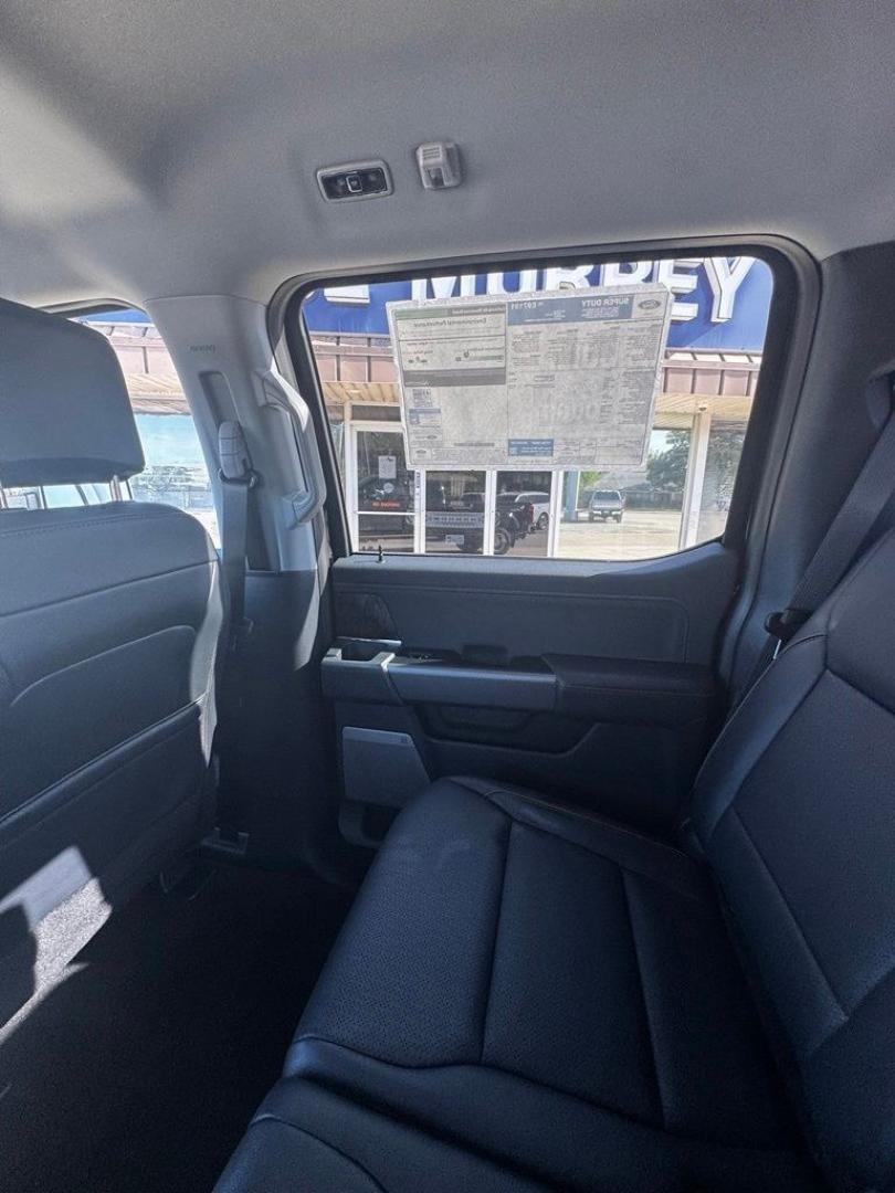 2026 Black Metallic /Black Onyx Ford F-350SD Lariat (1FT8W3DT7TE) with an Power Stroke 6.7L V8 DI 32V OHV Turbodiesel engine, Automatic transmission, located at 1105 E Mulberry, Kaufman, TX, 75142, (972) 962-2151, 32.589550, -96.300926 - $3,901 off MSRP!<br><br>4WD.<br>Agate Black Metallic 2026 Ford F-350SD 4D Crew Cab Lariat DRW 4WD 10-Speed Automatic Power Stroke 6.7L V8 DI 32V OHV Turbodiesel- Photo#28