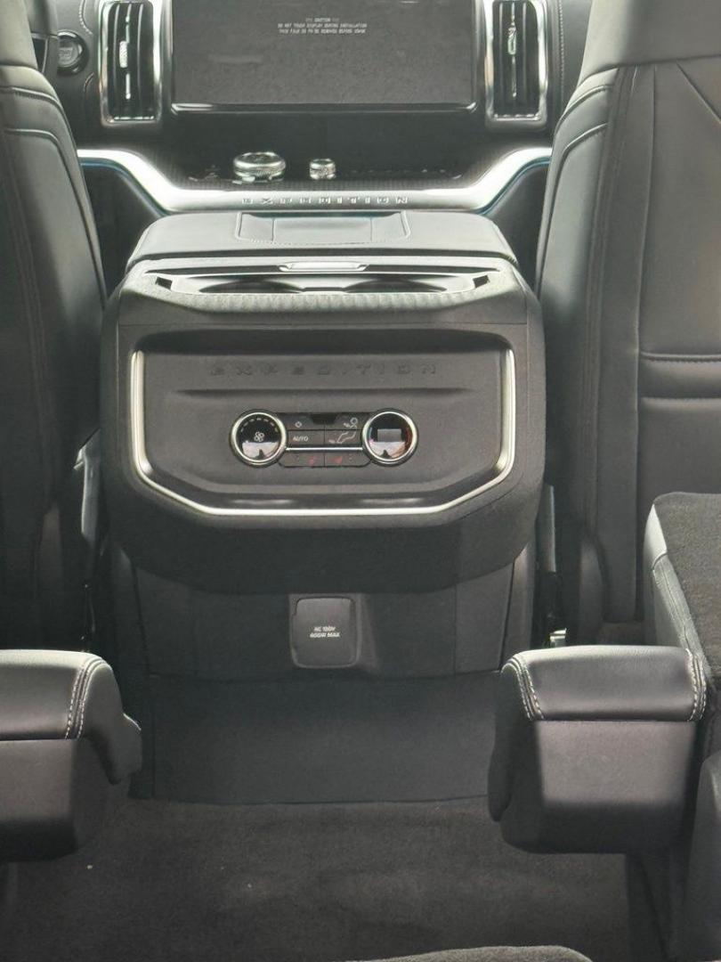 2027 White Metallic /Black Onyx Ford Expedition Platinum (1FMJU1MG2VE) with an 3.5L V6 EcoBoost High Output engine, Automatic transmission, located at 1105 E Mulberry, Kaufman, TX, 75142, (972) 962-2151, 32.589550, -96.300926 - Recent Arrival!<br><br>4WD.<br>Star White Metallic Tri-Coat 2027 Ford Expedition 4D Sport Utility Platinum 4WD 10-Speed Automatic 3.5L V6 EcoBoost High Output 15/22 City/Highway MPG- Photo#17