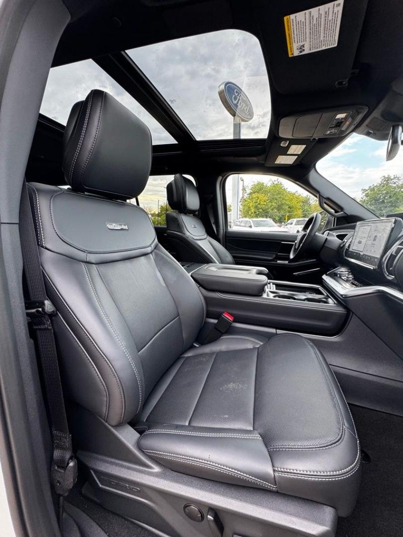 2027 White Metallic /Black Onyx Ford Expedition Platinum (1FMJU1MG2VE) with an 3.5L V6 EcoBoost High Output engine, Automatic transmission, located at 1105 E Mulberry, Kaufman, TX, 75142, (972) 962-2151, 32.589550, -96.300926 - Recent Arrival!<br><br>4WD.<br>Star White Metallic Tri-Coat 2027 Ford Expedition 4D Sport Utility Platinum 4WD 10-Speed Automatic 3.5L V6 EcoBoost High Output 15/22 City/Highway MPG- Photo#38
