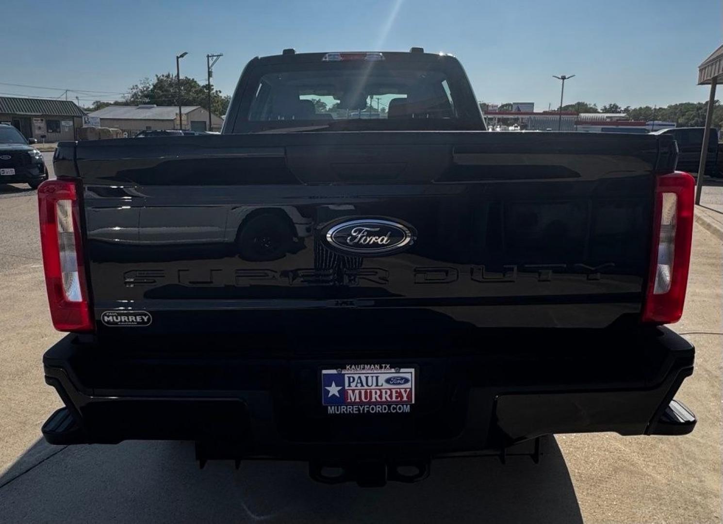 2026 Black Metallic /Medium Dark Slate Ford F-250SD XL (1FT7W2BT5TE) with an Power Stroke 6.7L V8 DI 32V OHV Turbodiesel engine, Automatic transmission, located at 1105 E Mulberry, Kaufman, TX, 75142, (972) 962-2151, 32.589550, -96.300926 - Recent Arrival!<br><br>4WD.<br>Agate Black Metallic 2026 Ford F-250SD 4D Crew Cab XL 4WD 10-Speed Automatic Power Stroke 6.7L V8 DI 32V OHV Turbodiesel- Photo#4