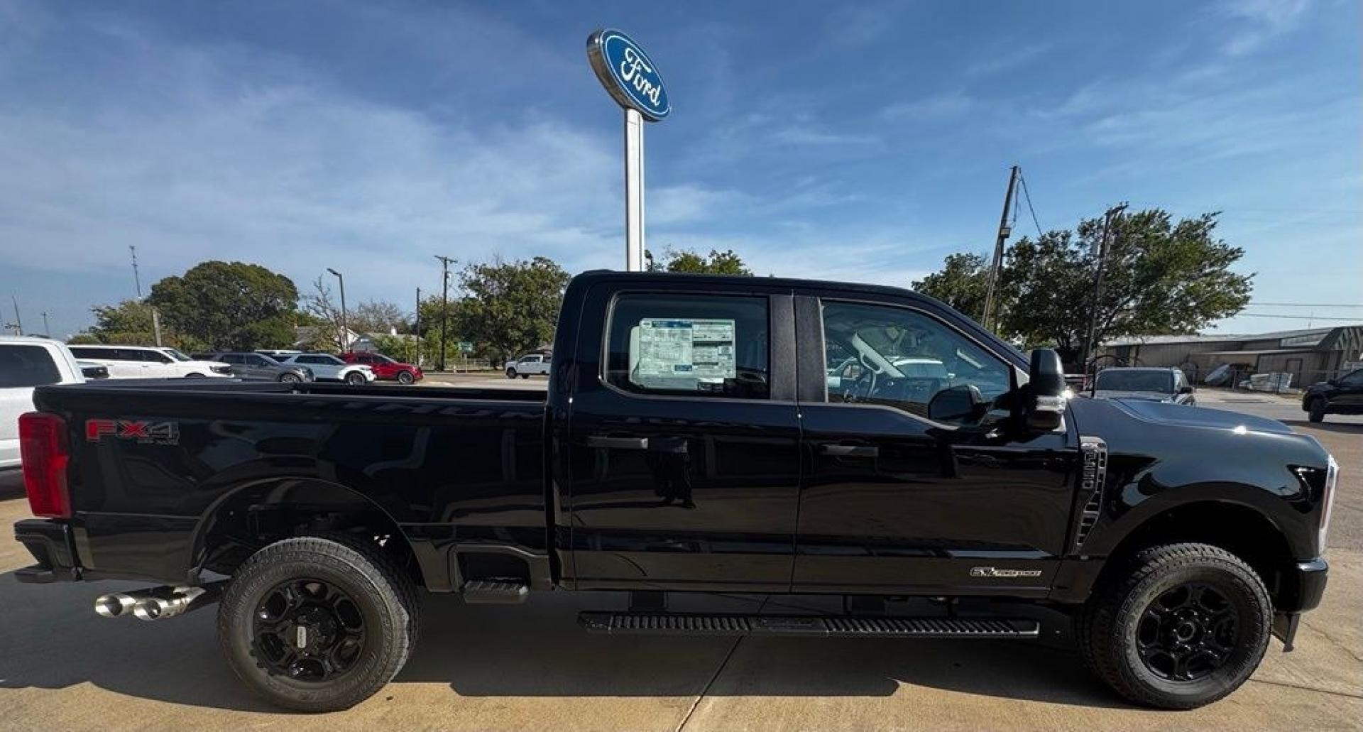2026 Black Metallic /Medium Dark Slate Ford F-250SD XL (1FT7W2BT5TE) with an Power Stroke 6.7L V8 DI 32V OHV Turbodiesel engine, Automatic transmission, located at 1105 E Mulberry, Kaufman, TX, 75142, (972) 962-2151, 32.589550, -96.300926 - Recent Arrival!<br><br>4WD.<br>Agate Black Metallic 2026 Ford F-250SD 4D Crew Cab XL 4WD 10-Speed Automatic Power Stroke 6.7L V8 DI 32V OHV Turbodiesel- Photo#7