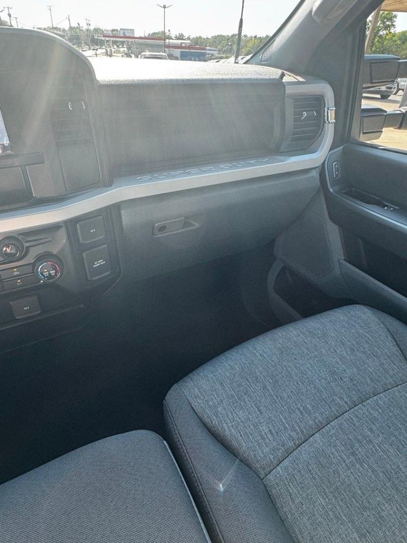 2026 Black Metallic /Medium Dark Slate Ford F-250SD XL (1FT7W2BT5TE) with an Power Stroke 6.7L V8 DI 32V OHV Turbodiesel engine, Automatic transmission, located at 1105 E Mulberry, Kaufman, TX, 75142, (972) 962-2151, 32.589550, -96.300926 - Recent Arrival!<br><br>4WD.<br>Agate Black Metallic 2026 Ford F-250SD 4D Crew Cab XL 4WD 10-Speed Automatic Power Stroke 6.7L V8 DI 32V OHV Turbodiesel- Photo#23