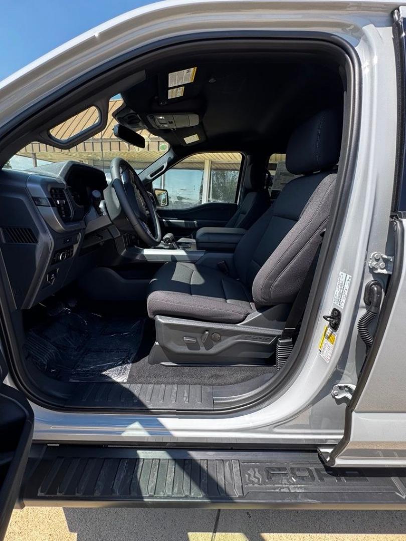 2026 Avalanche /Black Ford F-150 XLT (1FTFW3L57TF) with an 5.0L V8 engine, Automatic transmission, located at 1105 E Mulberry, Kaufman, TX, 75142, (972) 962-2151, 32.589550, -96.300926 - Recent Arrival! $5,000 off MSRP!<br><br>4WD.<br>Avalanche 2026 Ford F-150 4D SuperCrew XLT 4WD 10-Speed Automatic 5.0L V8 16/24 City/Highway MPG Price includes: $1000 - SSE Down Payment Assistance. Exp. 08/31/2026 $3000 - Retail Customer Cash. Exp. 09/30/2026 $500 - Final Days Mega Bonus Cash. Exp.- Photo#14