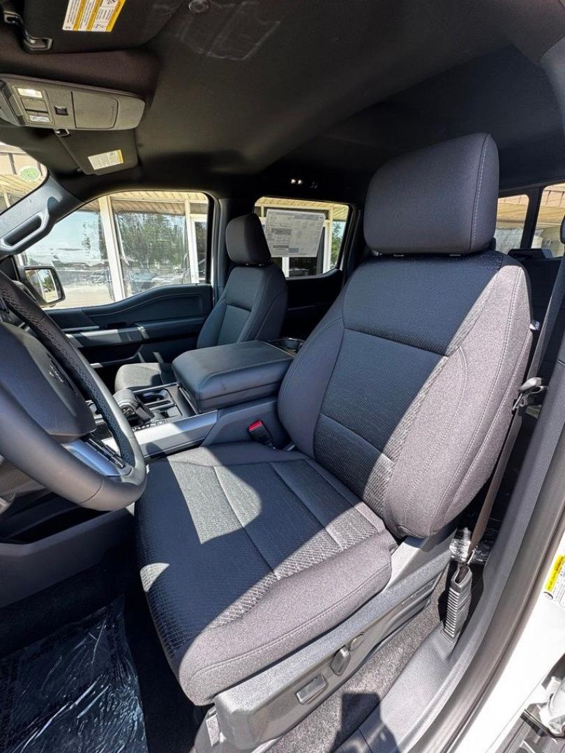 2026 Avalanche /Black Ford F-150 XLT (1FTFW3L57TF) with an 5.0L V8 engine, Automatic transmission, located at 1105 E Mulberry, Kaufman, TX, 75142, (972) 962-2151, 32.589550, -96.300926 - Recent Arrival! $5,000 off MSRP!<br><br>4WD.<br>Avalanche 2026 Ford F-150 4D SuperCrew XLT 4WD 10-Speed Automatic 5.0L V8 16/24 City/Highway MPG Price includes: $1000 - SSE Down Payment Assistance. Exp. 08/31/2026 $3000 - Retail Customer Cash. Exp. 09/30/2026 $500 - Final Days Mega Bonus Cash. Exp.- Photo#16