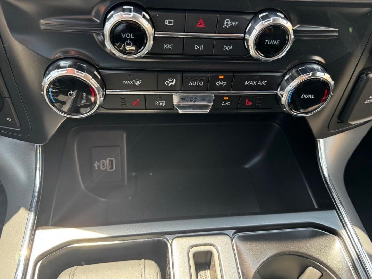 2026 Avalanche /Black Ford F-150 XLT (1FTFW3L57TF) with an 5.0L V8 engine, Automatic transmission, located at 1105 E Mulberry, Kaufman, TX, 75142, (972) 962-2151, 32.589550, -96.300926 - Recent Arrival! $5,000 off MSRP!<br><br>4WD.<br>Avalanche 2026 Ford F-150 4D SuperCrew XLT 4WD 10-Speed Automatic 5.0L V8 16/24 City/Highway MPG Price includes: $1000 - SSE Down Payment Assistance. Exp. 08/31/2026 $3000 - Retail Customer Cash. Exp. 09/30/2026 $500 - Final Days Mega Bonus Cash. Exp.- Photo#23
