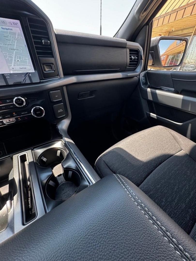 2026 Avalanche /Black Ford F-150 XLT (1FTFW3L57TF) with an 5.0L V8 engine, Automatic transmission, located at 1105 E Mulberry, Kaufman, TX, 75142, (972) 962-2151, 32.589550, -96.300926 - Recent Arrival! $5,000 off MSRP!<br><br>4WD.<br>Avalanche 2026 Ford F-150 4D SuperCrew XLT 4WD 10-Speed Automatic 5.0L V8 16/24 City/Highway MPG Price includes: $1000 - SSE Down Payment Assistance. Exp. 08/31/2026 $3000 - Retail Customer Cash. Exp. 09/30/2026 $500 - Final Days Mega Bonus Cash. Exp.- Photo#26