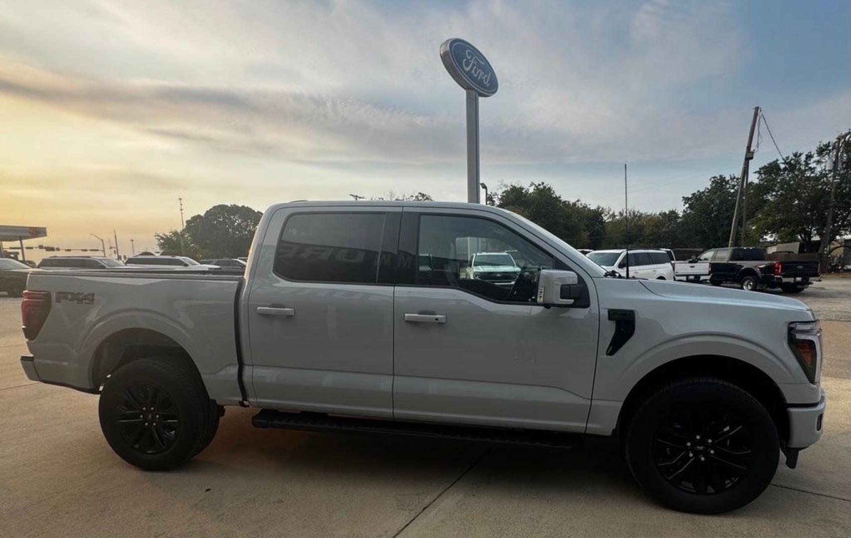 2026 Avalanche /Black Ford F-150 Lariat (1FTFW5L59TF) with an 5.0L V8 engine, Automatic transmission, located at 1105 E Mulberry, Kaufman, TX, 75142, (972) 962-2151, 32.589550, -96.300926 - Recent Arrival! $5,000 off MSRP!<br><br>4WD.<br>Avalanche 2026 Ford F-150 4D SuperCrew Lariat 4WD 10-Speed Automatic 5.0L V8 16/24 City/Highway MPG Price includes: $1000 - SSE Down Payment Assistance. Exp. 08/31/2026 $3000 - Retail Customer Cash. Exp. 09/30/2026 $500 - Final Days Mega Bonus Cash. Ex- Photo#10