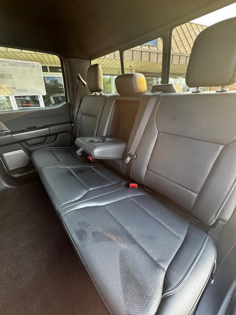 2026 Avalanche /Black Ford F-150 Lariat (1FTFW5L59TF) with an 5.0L V8 engine, Automatic transmission, located at 1105 E Mulberry, Kaufman, TX, 75142, (972) 962-2151, 32.589550, -96.300926 - Recent Arrival! $5,000 off MSRP!<br><br>4WD.<br>Avalanche 2026 Ford F-150 4D SuperCrew Lariat 4WD 10-Speed Automatic 5.0L V8 16/24 City/Highway MPG Price includes: $1000 - SSE Down Payment Assistance. Exp. 08/31/2026 $3000 - Retail Customer Cash. Exp. 09/30/2026 $500 - Final Days Mega Bonus Cash. Ex- Photo#27