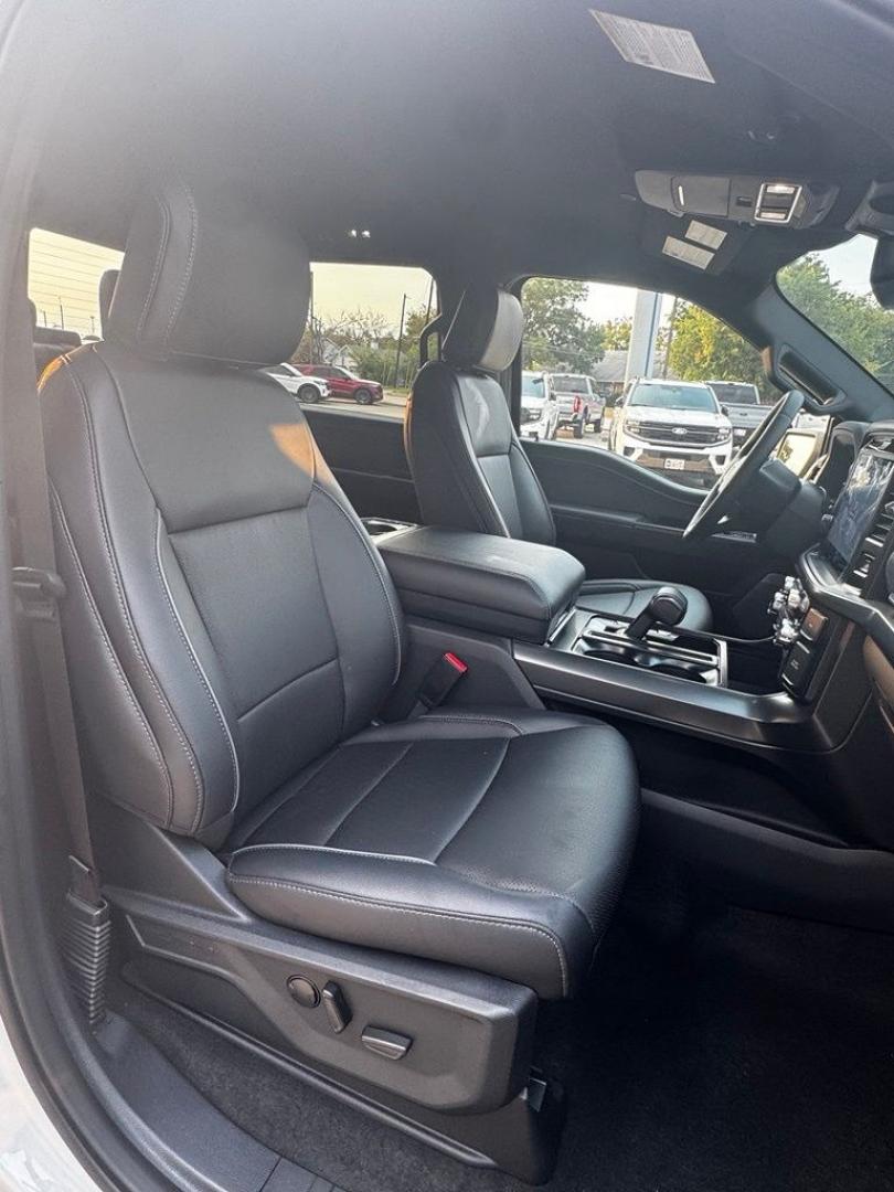 2026 Avalanche /Black Ford F-150 Lariat (1FTFW5L59TF) with an 5.0L V8 engine, Automatic transmission, located at 1105 E Mulberry, Kaufman, TX, 75142, (972) 962-2151, 32.589550, -96.300926 - Recent Arrival! $5,000 off MSRP!<br><br>4WD.<br>Avalanche 2026 Ford F-150 4D SuperCrew Lariat 4WD 10-Speed Automatic 5.0L V8 16/24 City/Highway MPG Price includes: $1000 - SSE Down Payment Assistance. Exp. 08/31/2026 $3000 - Retail Customer Cash. Exp. 09/30/2026 $500 - Final Days Mega Bonus Cash. Ex- Photo#31